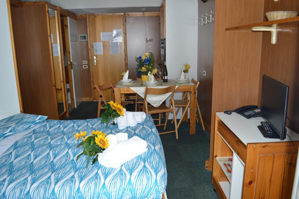 Residence Il Vigo Di Marilleva Exterior foto
